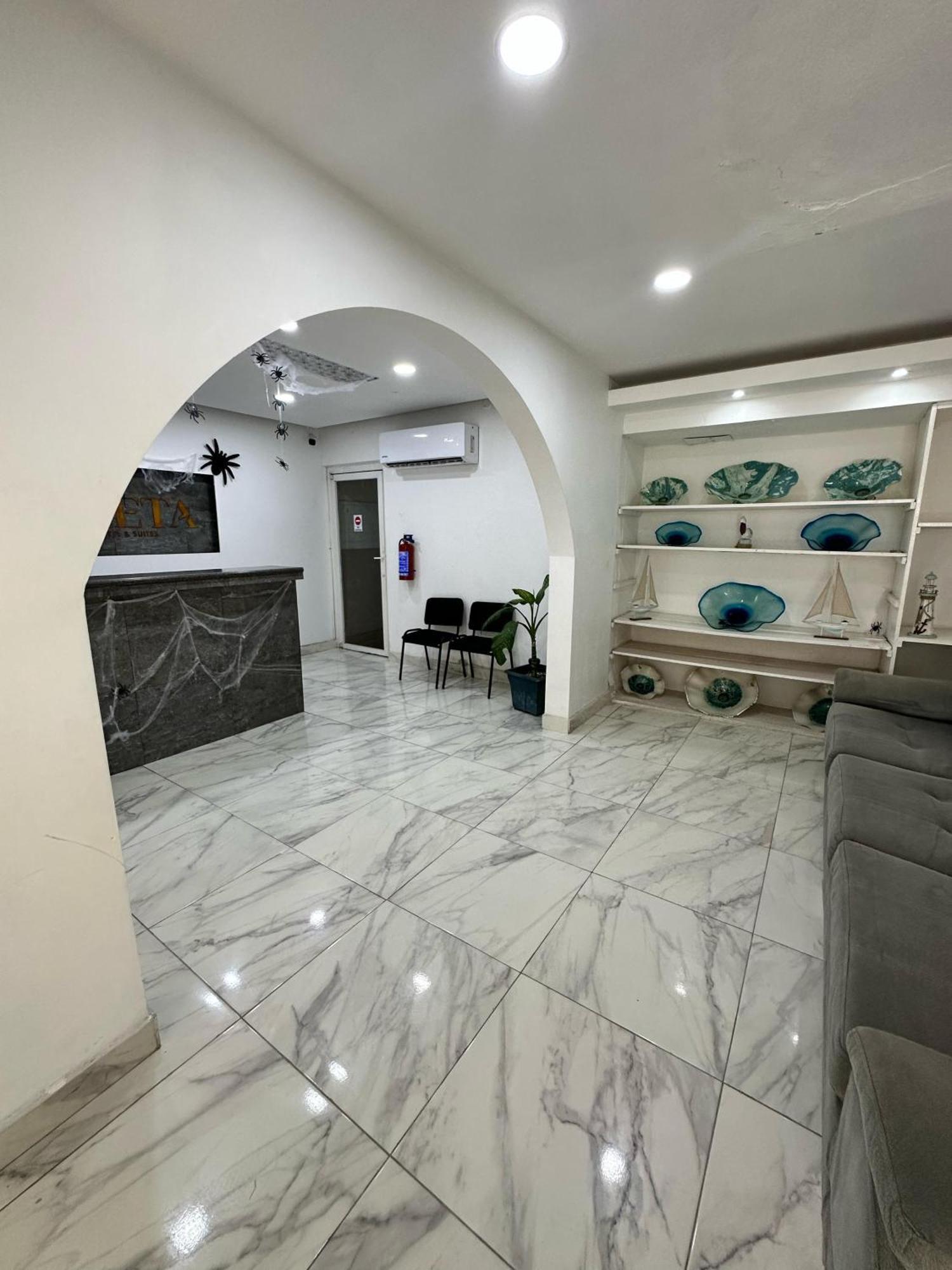 Creta Hotel & Suites Mazatlán Buitenkant foto